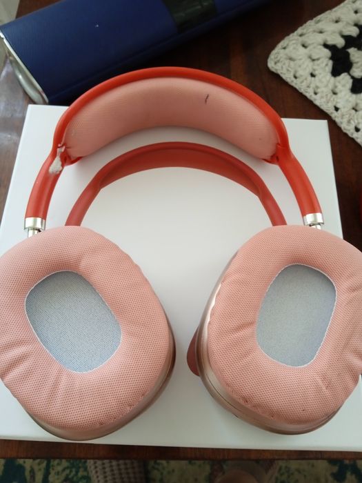 Продам наушники airpods max