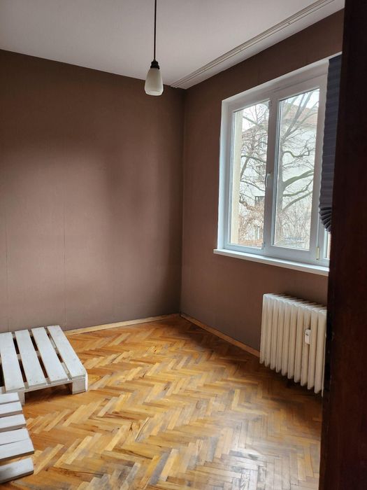 Дава се под наем Тристаен апартамент в София, Център - 75 кв.м за 718.08 € - Снимка #3