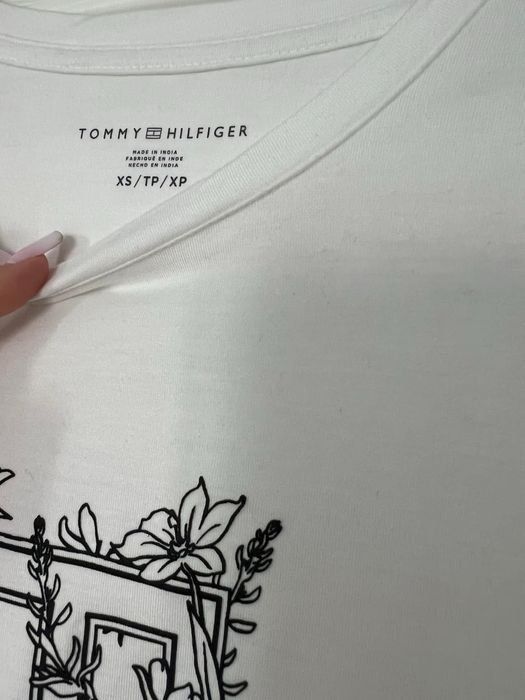 Tricou damă Tommy Hilfiger XS potrivit S-M