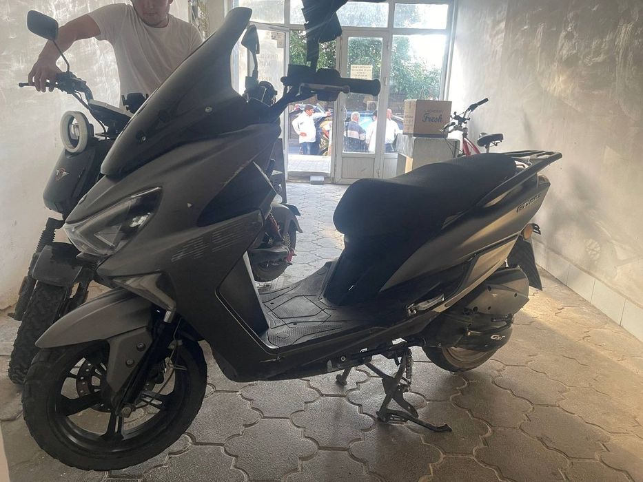 Skutir GST tegir