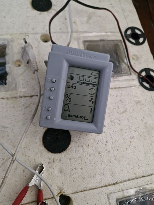 Продаю инкубатор