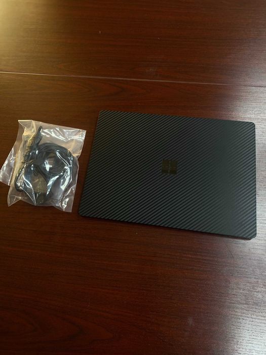 Micrasoft surface laptop 3