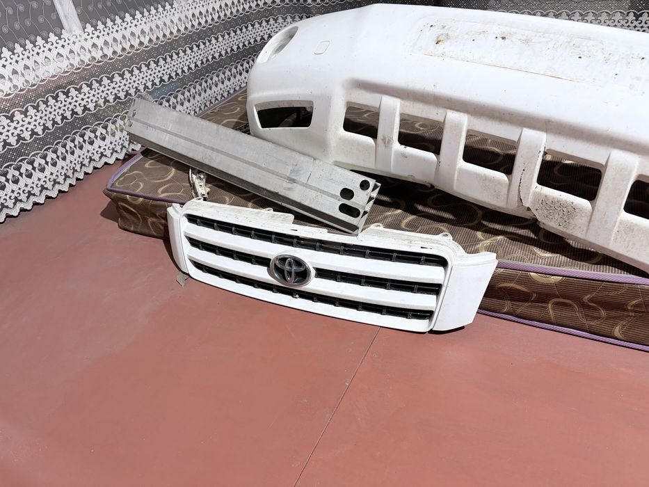 Телевизор от toyota highlander 2002г