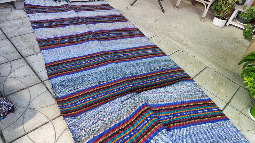 Автентични ръчно тъкани черги