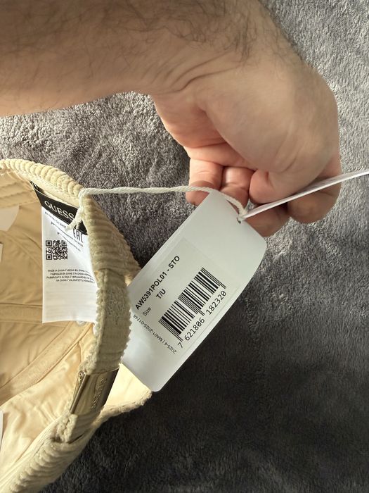 Guess baseball sapca unisex bej material reiat cu logo noua origina