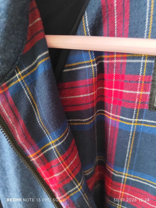 Яке-пролетно Levis