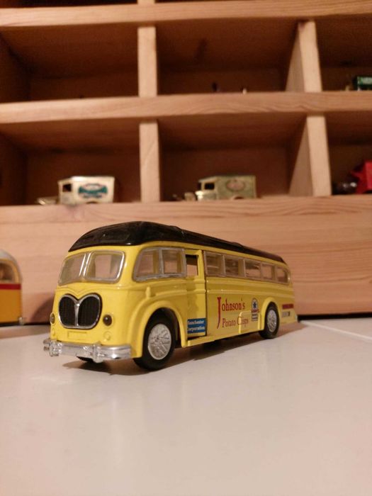 Макети на автобуси