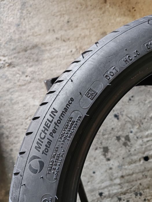 2 anvelope 255 40 18