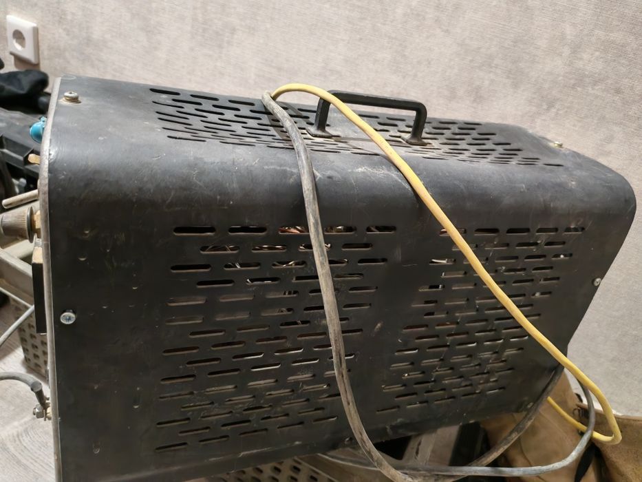 Зарядное устройство