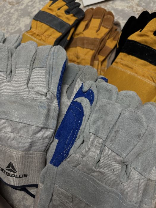 Рабочие перчатки