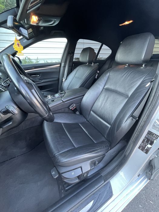 BMW Seria 5 2010 — imagine 5