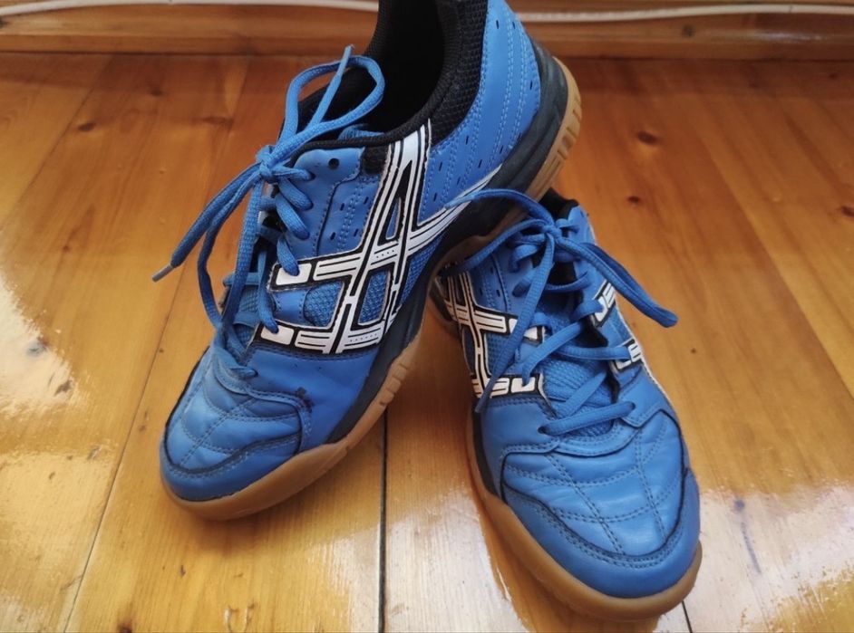 Маратонки Asics 39 номер