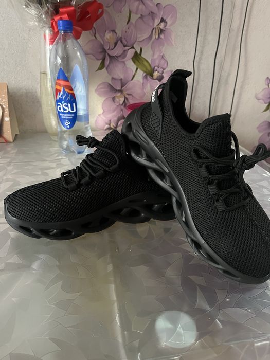 Кроссовки мужские