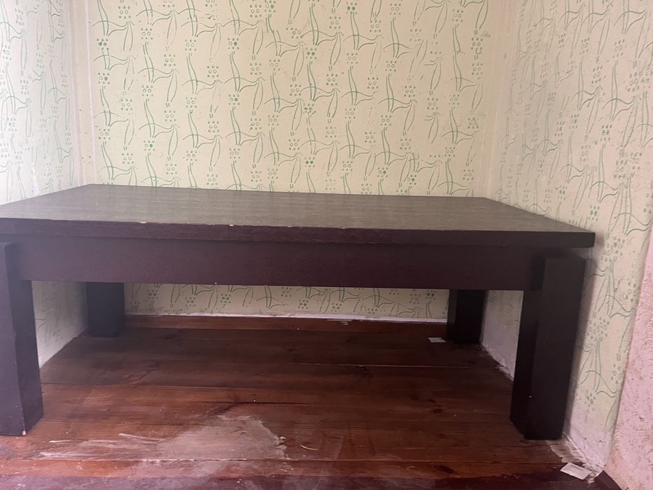 Дървена холна маса масив