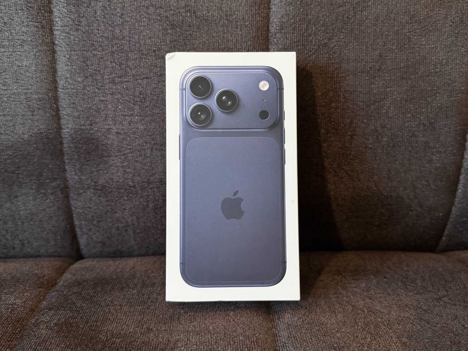 ЧИСТО НОВ! iPhone 17 Pro Max - 256GB Deep Blue - ГАРАНЦИЯ!