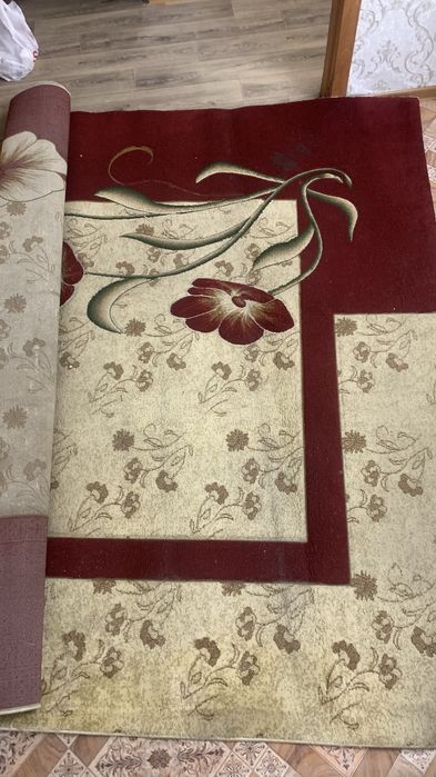 Ковер б/у продаем