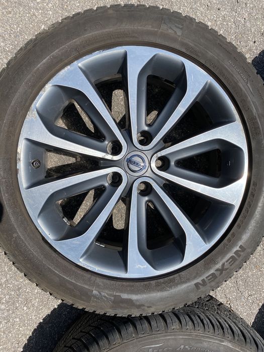 Гуми с джанти 215/55/18;Nissan Qashqai/Juke/5x114.3