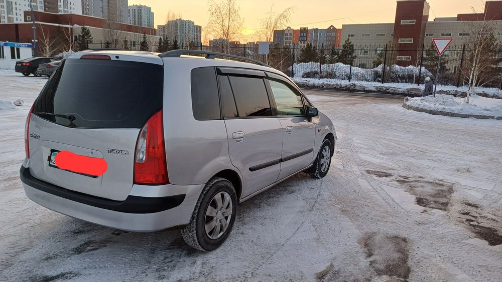 Продается Mazda PREMASY