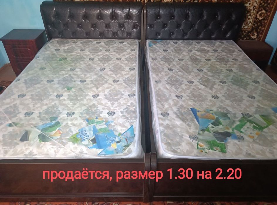 Кровать спальная