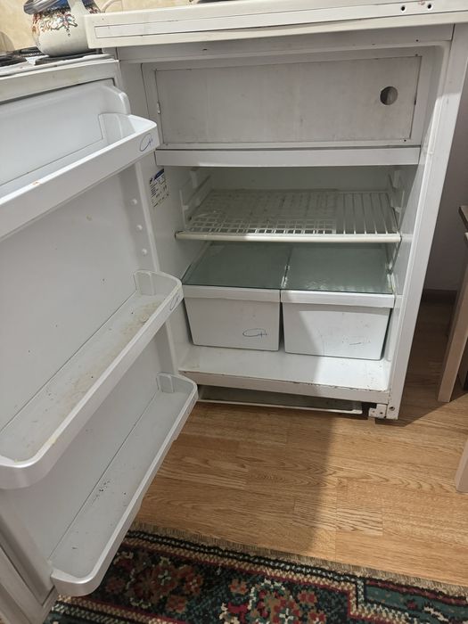 Холодильник бу продается