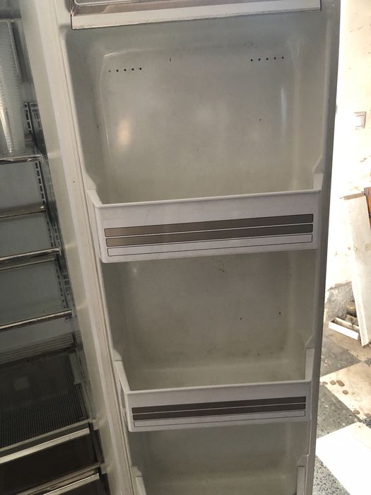 Хладилник двоен с ледарка