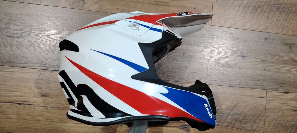 Cască moto enduro Airoh Twist 1100 grame