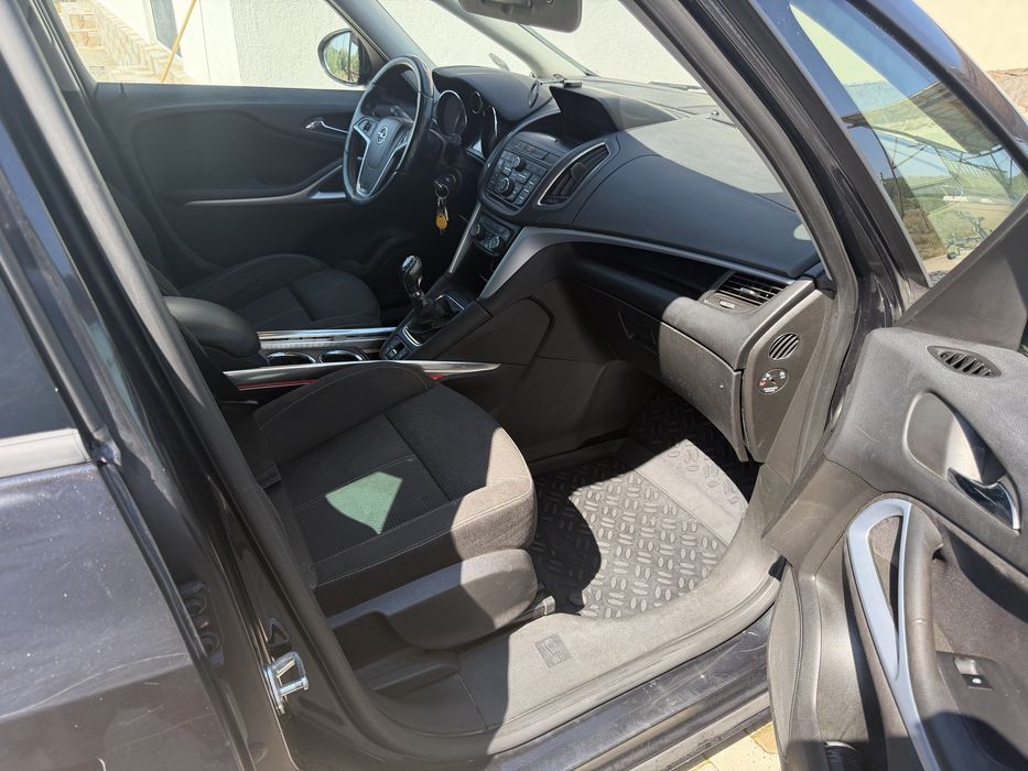 Opel Zafira 2013