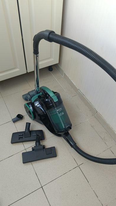 Пылесос Vitek 2200W