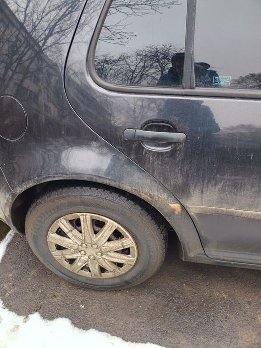 Vând golf 4 1.6 benzina an 2001 cu 225 mii km