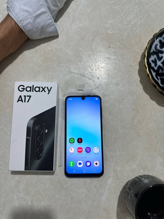Samsung galaxy A17