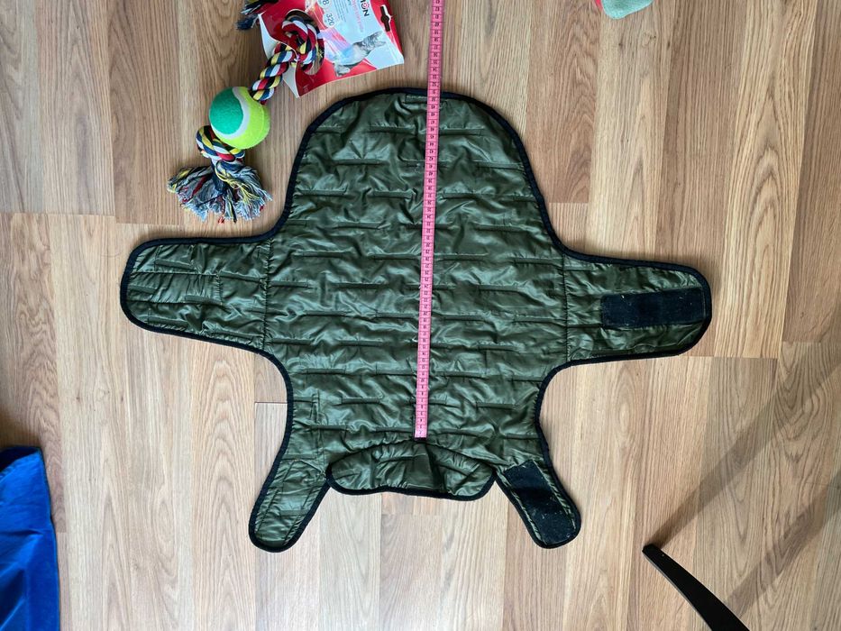 яке + играчки за куче