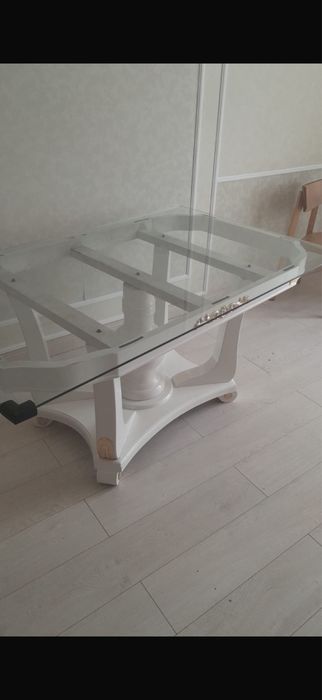 Продам стол срочно