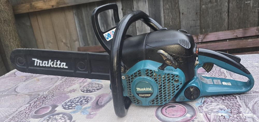 drujba makita EA4300f 
Lama 45
