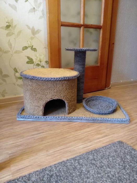 Продам домик для кошки