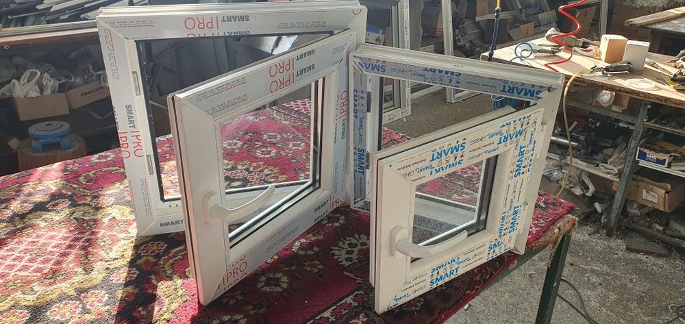 Продам форточки на банью, топку.