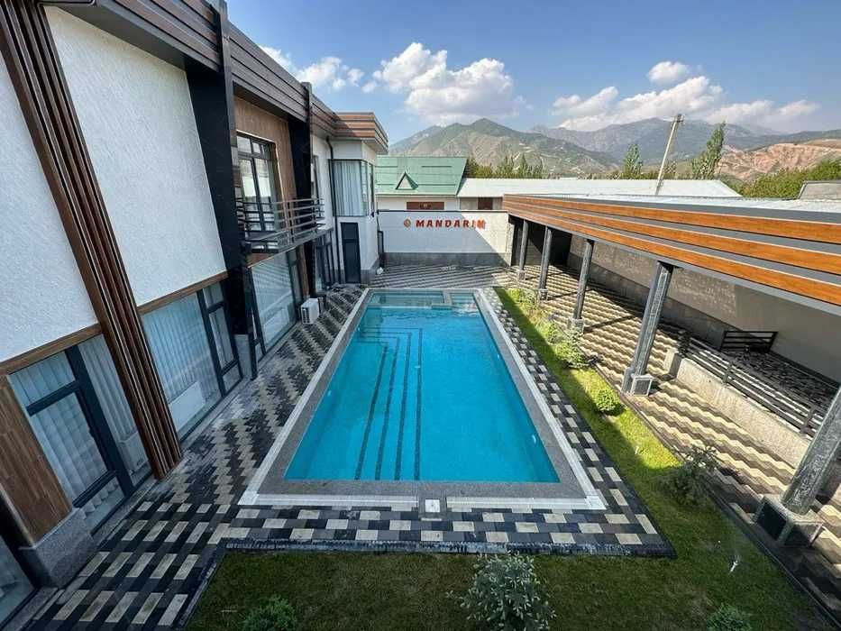 Chorvoqda Hi-tech Dacha Sotiladi