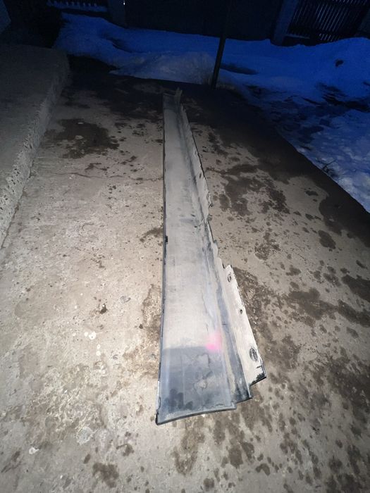 Prag stanga bmw f30 negru (pragul de la sofer)