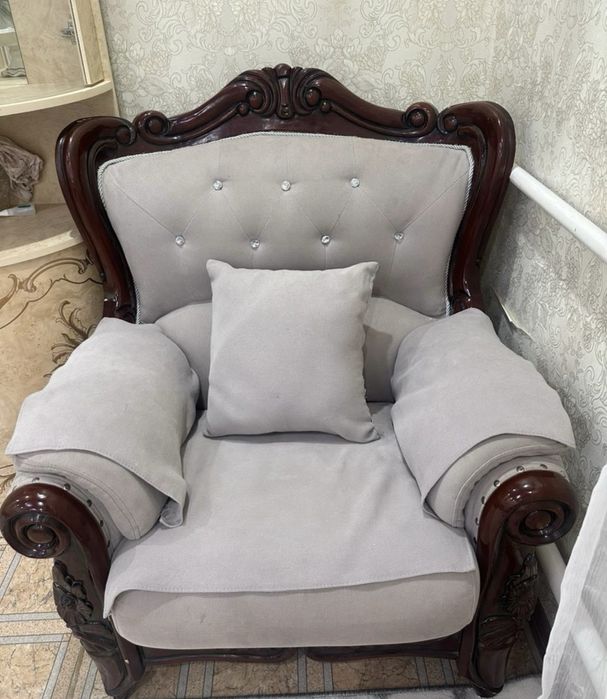 Диван комплект екі креслосымен