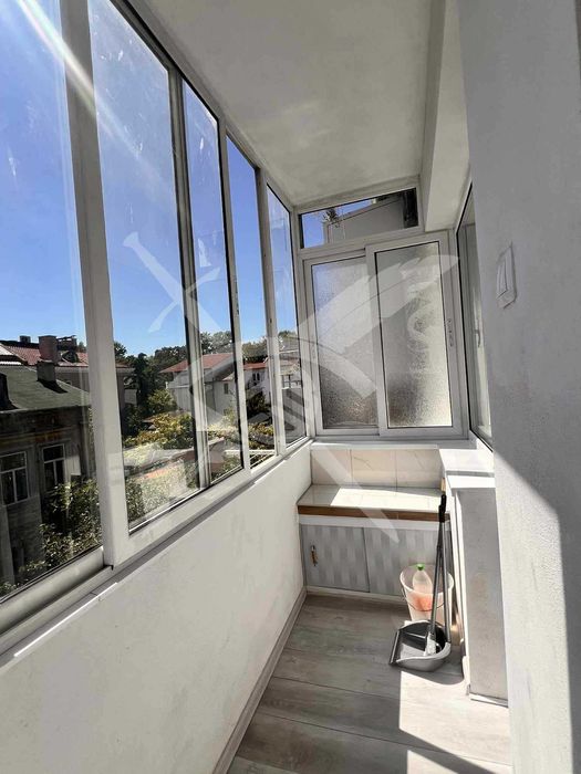 Дава се под наем Тристаен апартамент в Варна, Гръцка махала - 68 кв.м за 750 € - Снимка #6