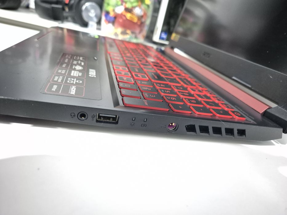 Laptop gaming Acer Nitro5 15.6 - i5 9300h/16GB Ram/GTX 1650/SSD256 M.2