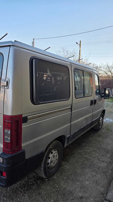 FIAT DUCATO 2002 , 6 locuri plus spatiu de transport marfa