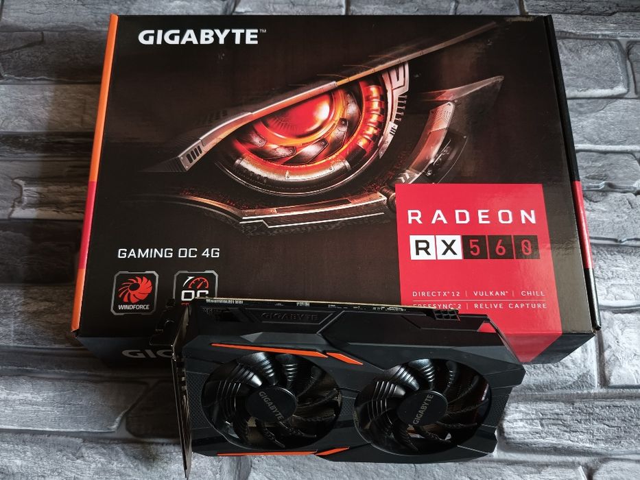 Видео карта RX 560 4 GB работи с 200-300W захранване