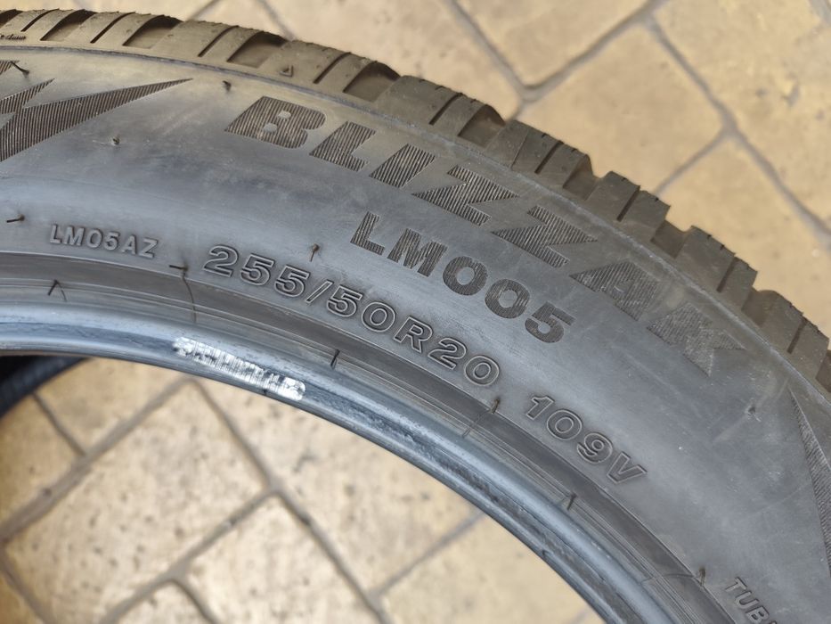 Зимни гуми Bridgestone 255/50R19  dot23 255/50/19