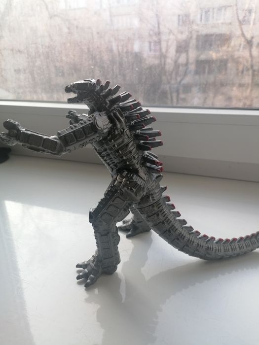 Продаётся меха годзилла