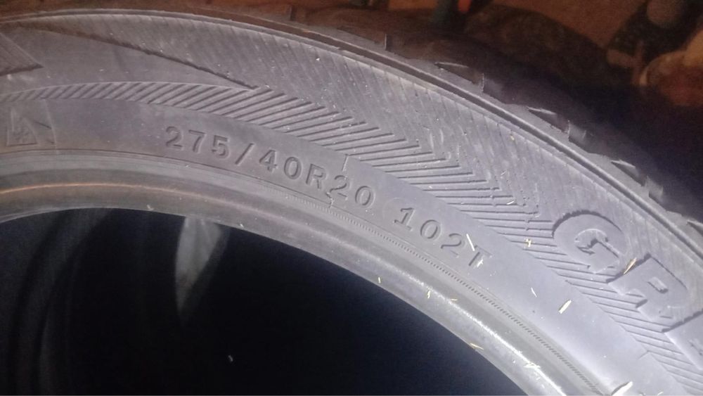 Зимняя резина  275/40/20 Linglong Green-Max