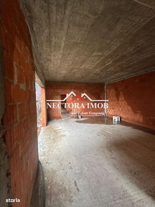 NECTORA IMOB-Casa la rosu cu acoperis, Hidiselul de Jos, 713 mp teren