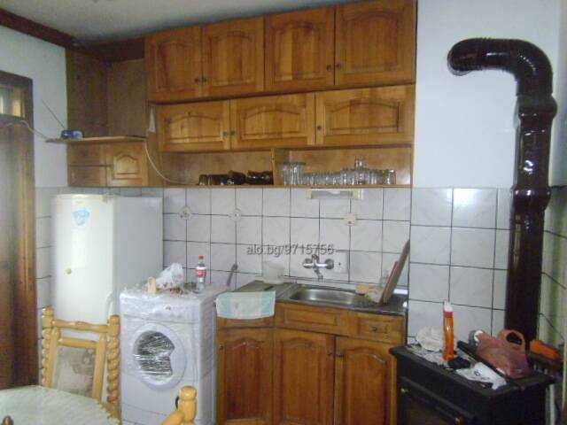 Продава се Двустаен апартамент в Тетевен - 65 кв.м за 752 €/кв.м - Снимка #5