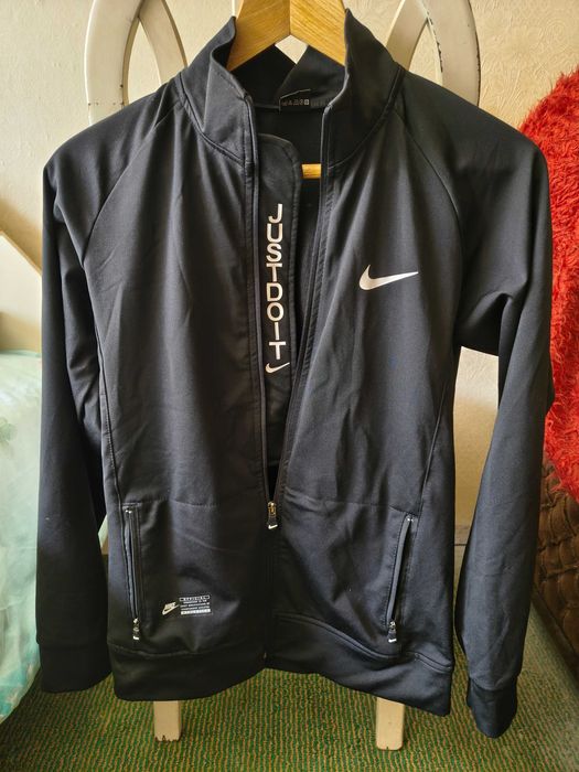 Продавам маркови фланелки