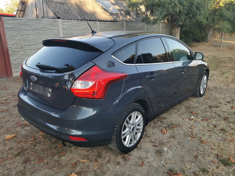 FORD Focus 2011 — imagine 4