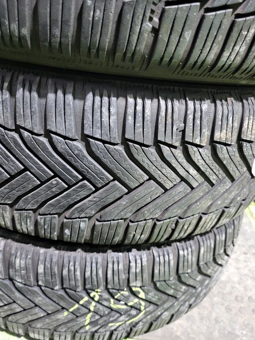 4 бр зимни 205/60/16 Michelin